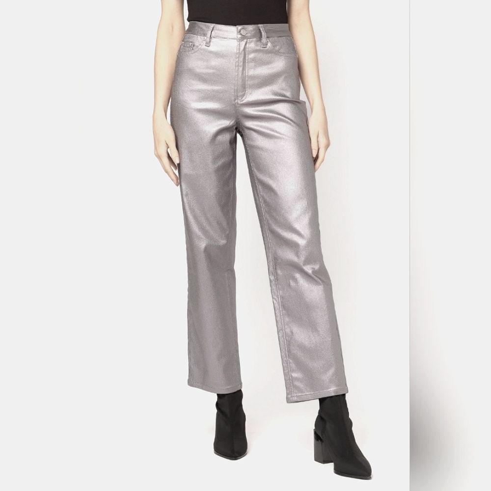 Almost Famous 90s Fit Wide Leg Metallic Silver Stretch Dad Jeans IRREGULAR - NWT
